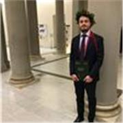 iscritto al III anno di Lingue all'Università di Firenze (Lingua russa e norvegese); diploma Liceo Linguistico (ing-spa-ted)