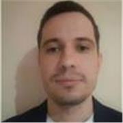Professeur d'histoire ou de méthodologie, spécialisé collège ou lycée.