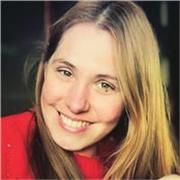 Docente de primaria clases virtuales de Prácticas del Lenguaje, Matemática, Ciencias Sociales y Ciencias Naturales