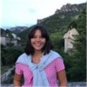 Professeur particulier donne cours aux étudiants de l’école élémentaire jusqu’à la fin du collège