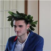 Studente di Laurea Magistrale al Politecnico di Milano impartisce lezioni di fisica