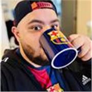 Me defino como una ciudadana global con una profunda pasión por el servicio comunitario y la educación.