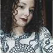 Studentessa di lettere moderne, qualificata in italiano, grammatica, linguistica e materie umanistiche