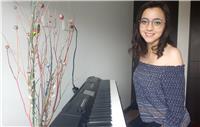 Maestra de música imparte clases de Piano Jazz - popular o Piano clásico, gramática musical, armonía, Solfeo a niños, jóvenes o adultos