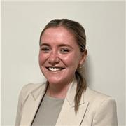 Art & Design Teacher with 8 years experience in design industry.