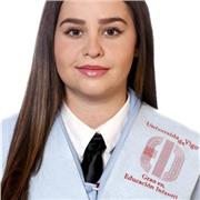 Soy graduada en el Grado de Educación infantil. Cuento con más de 6 meses de experiencia  trabajando con niños.