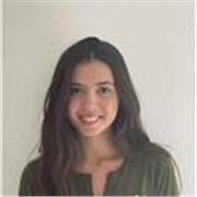 Estudiante de derecho y ciencias políticas, con premio de excelencia en bachillerato científico biológico y secundario científica.