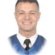 Graduado en Matemáticas con alto conocimiento de las mismas, y profesor particular desde 2021 obteniendo grandes resultados.