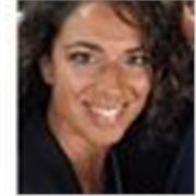 Insegnante di inglese C1 per lezioni a studenti dalle scuole primarie all'università. Massima serietà, esperienza decennale.