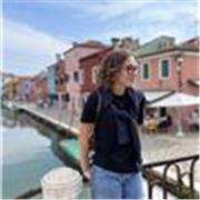 Laureate in fisica offre ripetizioni di matematica