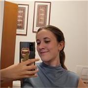 Studentessa di sociologia presso l'Università di Padova, disponibile ad aiutare bambini della primaria con i loro compiti