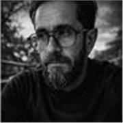 Profesor de Fotografía online para jóvenes y adultos de todos los niveles. Licenciado en Arte U ARCIS-Chile