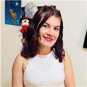 Licenciada en educación infantil con experiencia en refuerzo y acompañamiento de actividades escolares