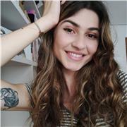 Lingüista imparte clases de lengua castellana