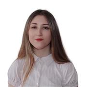 Studentessa impartisce lezioni di cinese