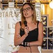 Laureata In Lingue Straniere insegna Inglese