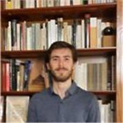 Estudiante especializado en historia, geografía y economía con experiencia docente con alumnos desde primaria hasta bachillerato.