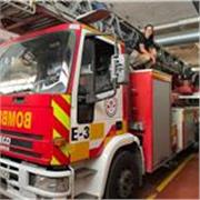 Soy educadora infantil y opositora a bomberos. Tengo experiencia dando clases a opositores. Refuerzo niños de infantil y primaria