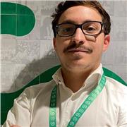 Profesor de Economía y Fiscalidad, apto para todas las edades.