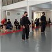 Instructor de defensa personal