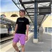 Élève de lycée professionnel fort en math j’ai 17ans j’ai un cap commerce je suis en bac pro commerce