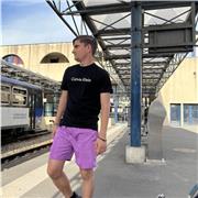 Élève de lycée professionnel fort en math j’ai 17ans j’ai un cap commerce je suis en bac pro commerce