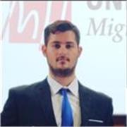 Actualmente, estoy cursando el Máster de Profesorado. Sin embargo, cuento con más de 5 años de experiencia como responsable adm.