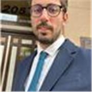 Doy clases particulares de todo tipo, tengo la carrera de ADE, lo cual me permite ayudar en economía y matemáticas especialmente