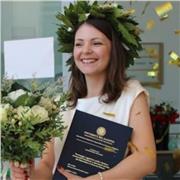 Laureata in Lingue e Letterature straniere impartisce lezioni/aiuto compiti di francese e inglese, in presenza e online!