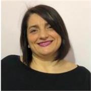 Sono un educatrice con la passione per le materie letterarie, mi sono occupata di bimbi e ragazzi anche con bisogni speciali, offrendo oltre alle competenze, la mia maturita', la mia etica, ma soprattutto la mia umanita' lavorando sulla loro autostima e i