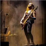 Profesor de Bajo eléctrico, composición, armonía e improvisación con formación clásica y jazzística académica.