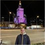 Laureato in Lettere Moderne, offre lezioni private di ripetizioni per ragazzi delle medie e delle superiori a Napoli e online