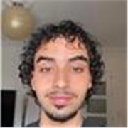 Profesor de inglés, joven, dinámico y atento, para niveles inferiores al B2.