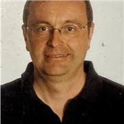 Profesor de Geografía e Historia durante ocho años