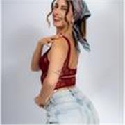 ¡Baila Bachata con confianza y diversión en clases presenciales para adultos! 💙