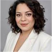 Professora de Língua Portuguesa, Literatura e Redação dá aulas online para alunos de ensino fundamental e médio