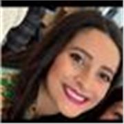 Docente di inglese impartisce lezioni di doposcuola