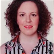 Me llamo María del Mar, soy Técnico Superior en Educación Infantil y Graduada en Educación Infantil. Doy clases particulares a niños/as de Infantil y Primaria, a personas adultas españolas que quieran aprender a leer, escribir, matemáticas... y también pu