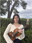 Profesora de violín y teoría musical que ofrece clases de nivel diversos niveles, tanto de iniciación, como de grado elemental y profesional