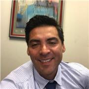 Profesor de matemáticas y estadísticas presenciales, con más de 20 años de experiencia