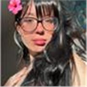 Soy Paula soy una persona que he dado clases a niños de 7 años y hasta 10 años 
