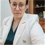Laureata il lettere, diplomata presso il conservatorio e laureanda in scienze turistiche offre ripetizioni di letteratura italiana, letteratura latina e greca, storia, geografia, inglese, francese, lettura degli spartiti con tutte le nozioni della musica