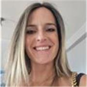 Apoyo escolar, hablar en inglés a edades de infantil y primaria de forma lúdica. He estado 6 años en Usa. Y actualmente soy profe