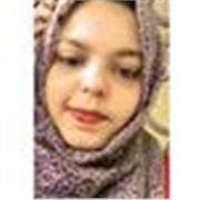 Bonjour monsieur 
Je m'appelle huda Siddiqui.
Je suis indienne. Je viens de lucknow 
J'aime enseigner.
Je suis marié 