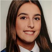 Graduada en Educación Primaria, especialista en INGLÉS y AL