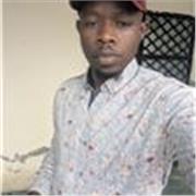 professeur particulier donne cours de maths au élève du lycée et collège