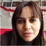 Dottoressa in lingue impartisce lezioni di italiano per stranieri