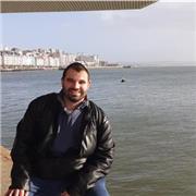 Profesor que imparte tanto Contabilidad y Economia para todas las edades