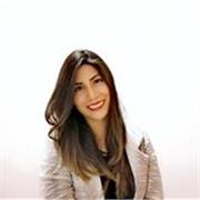 “Español profesional para personas del entorno tecnológico, orientado a proyectos digitales y contextos reales de trabajo.”