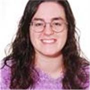 Profesora titulada en Filología Hispánica y en el Máster U. de Enseñanza del Español como Lengua Extranjera. 